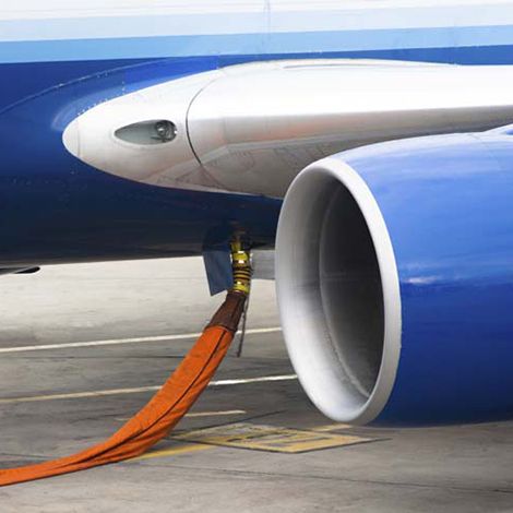 commercial plane refueling